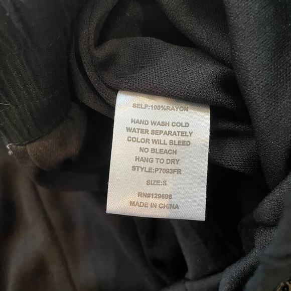 “Buttons” shorts - Picture 4 of 4